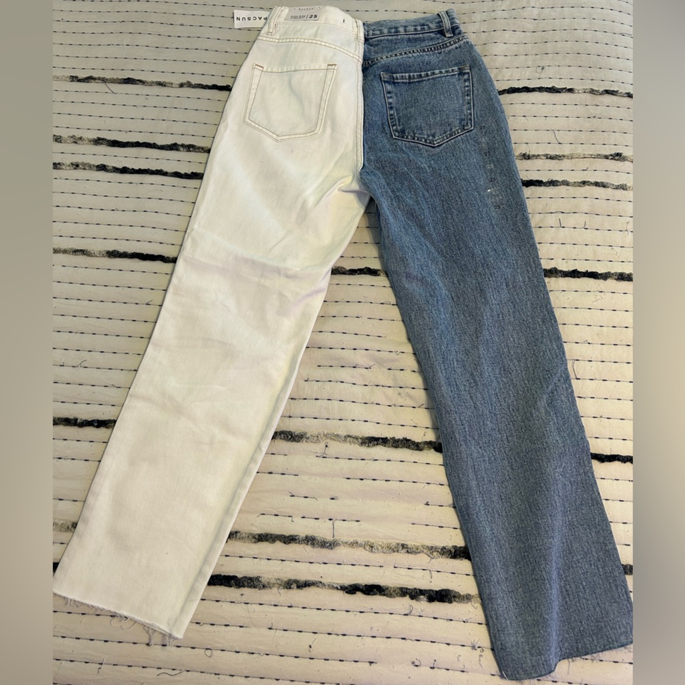 PacSun High Rise Straight Ripped Jeans. - Picture 2 of 5